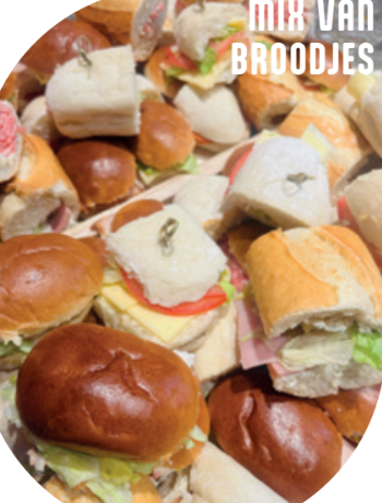 Mix van feestbroodjes
